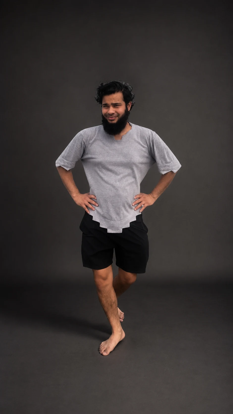 Male model in grey tee